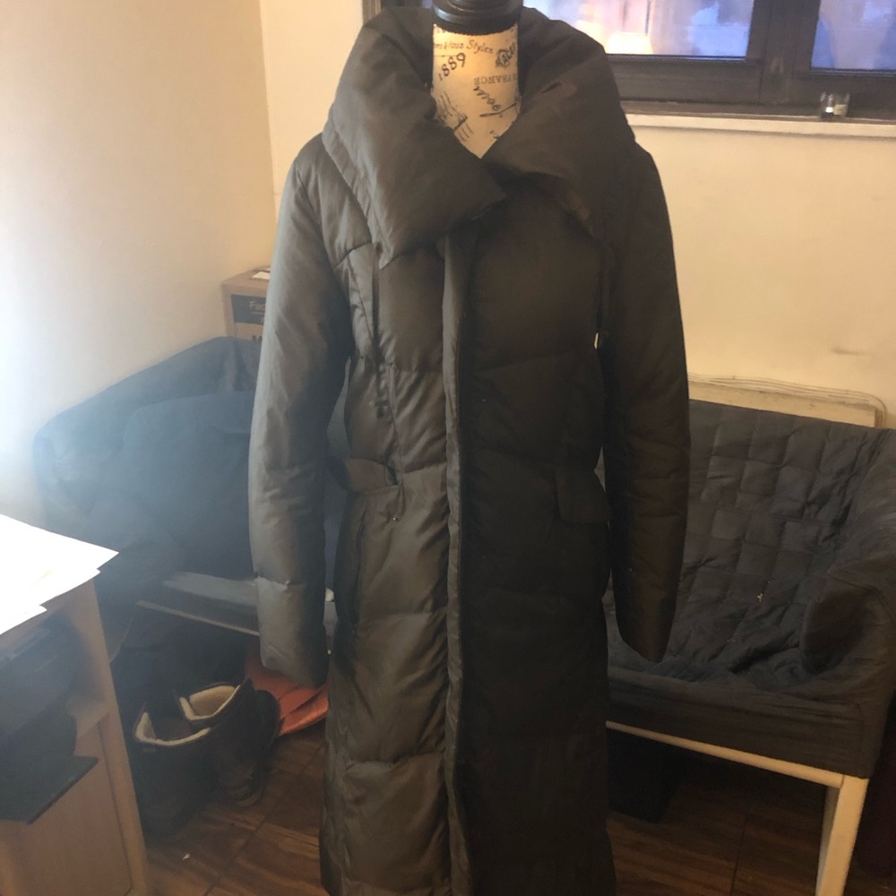 Women’s Cole Haan winter brown coat size medium.